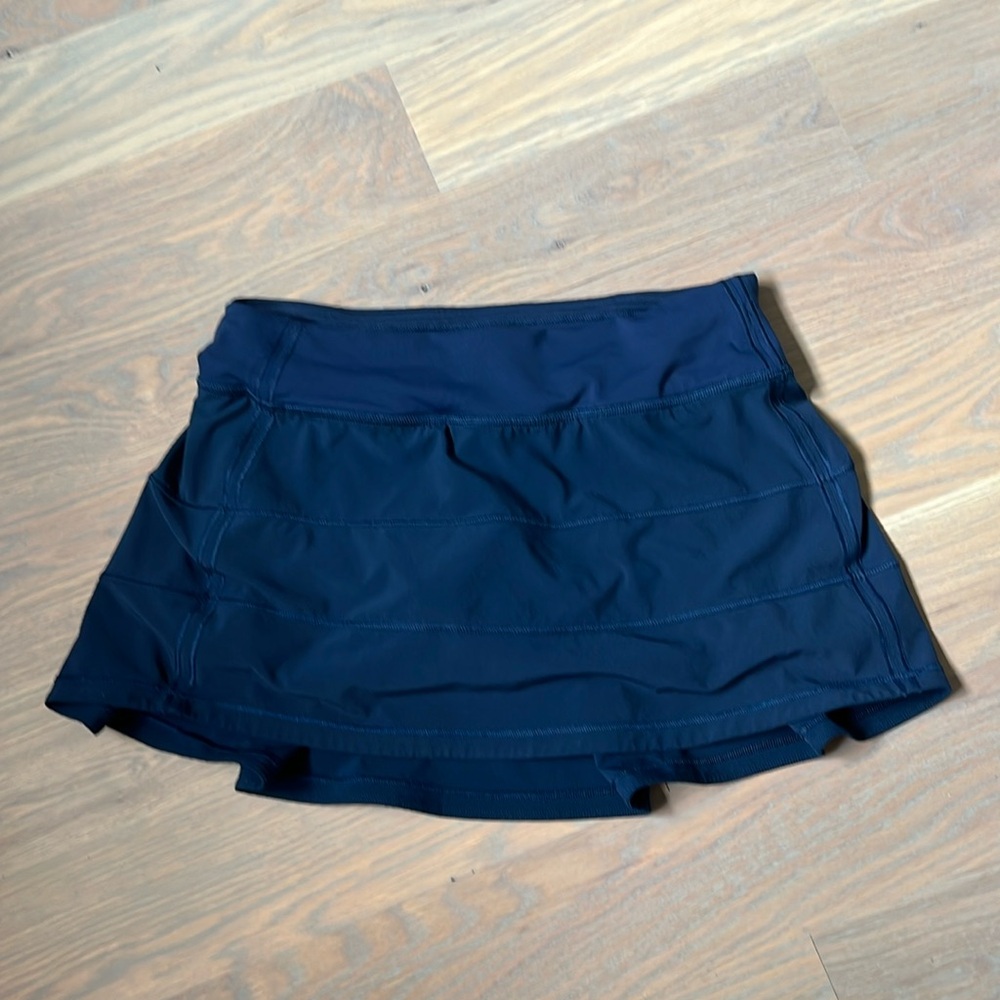 Lululemon Size 4 Pace Rival Skirt Regular Length Navy Blue